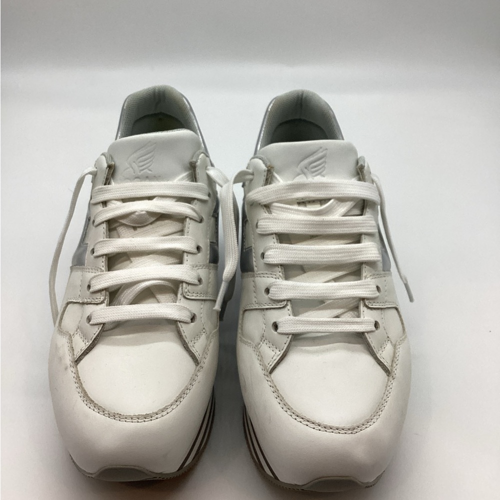 White Women’s sneakers